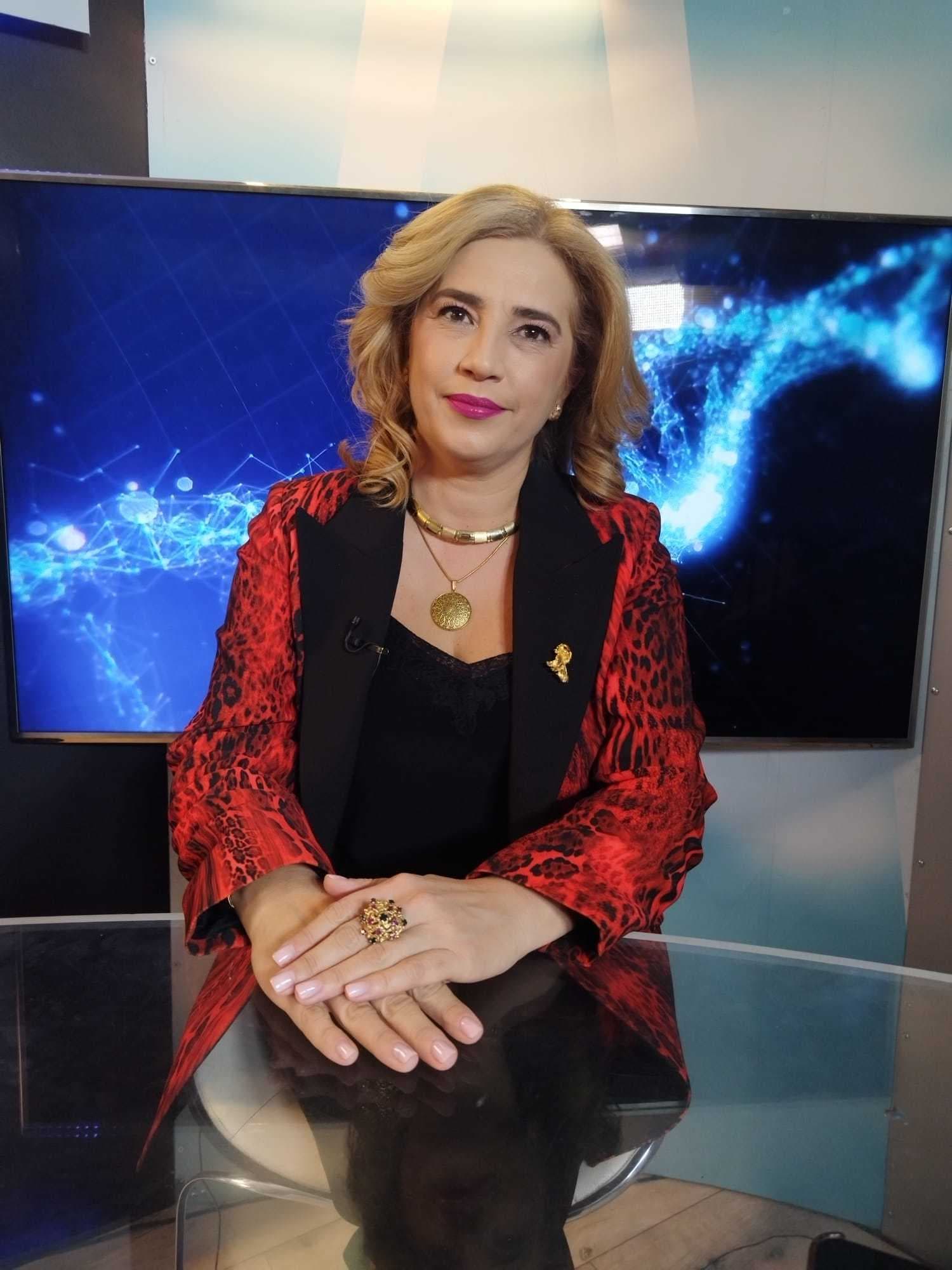 Dr. Monica Cîrstoiu: Vaccinul anti-HPV îl protejează pe băiat de condiloame, nişte excrescenţe nemaligne, dar care afectează psihologic un tânăr. Îl protejează de cancer în sferă oro-faringiană, cancerul de laringe, de faringe, de amigdală, de limbă