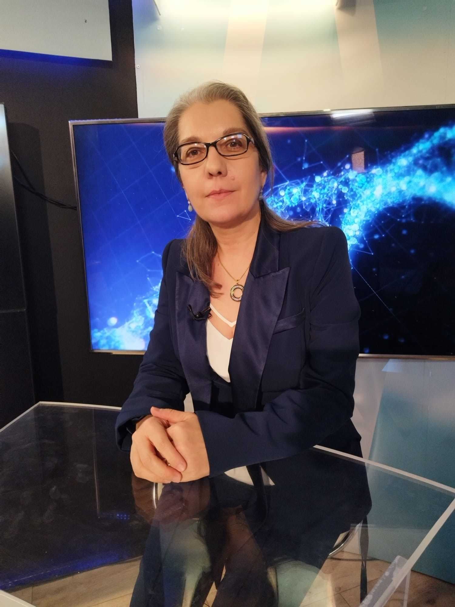 Dr. Elvira Brătilă: Optimist vorbind, 30-35% din fete sunt vaccinate anti-HPV/ Vaccinarea este foarte important să fie făcută până la debutul vieţii sexuale