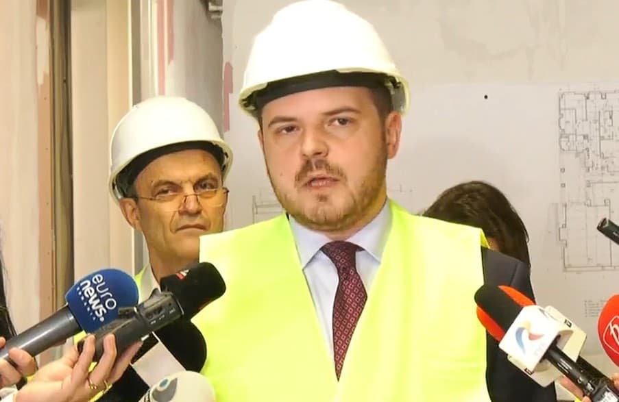 Rogobete: Ştiţi care va fi greaua moştenire a viitorului ministru? Să finalizeze toate proiectele / Las 22 de şantiere de spitale noi cu un grad ridicat de execuţie