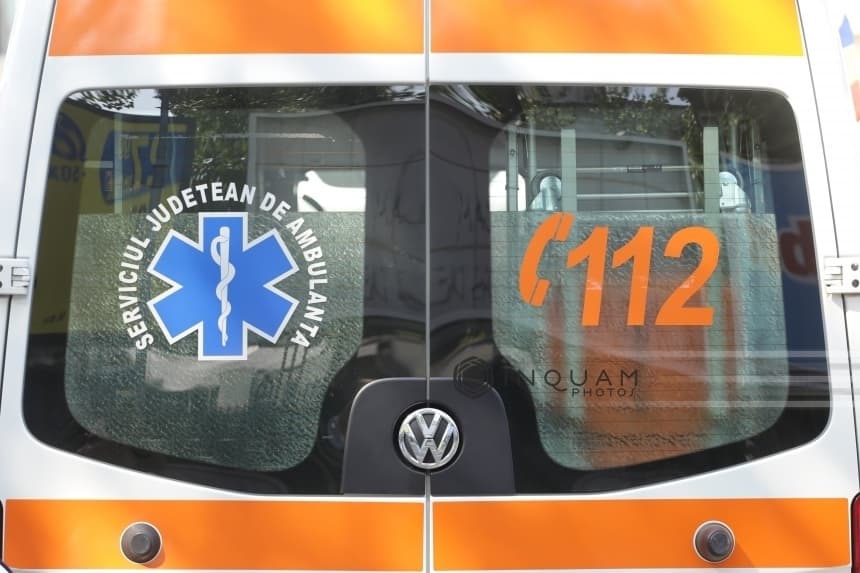 Concluziile verificărilor făcute la Bacău după ce un băiat de 15 de ani a murit la şcoală: Medicul coordonator nu a trimis echipaj cu medic sau elicopter, deşi erau disponibile. Nu a fost utilizată o resursă de prim ajutor calificat aflată în apropiere