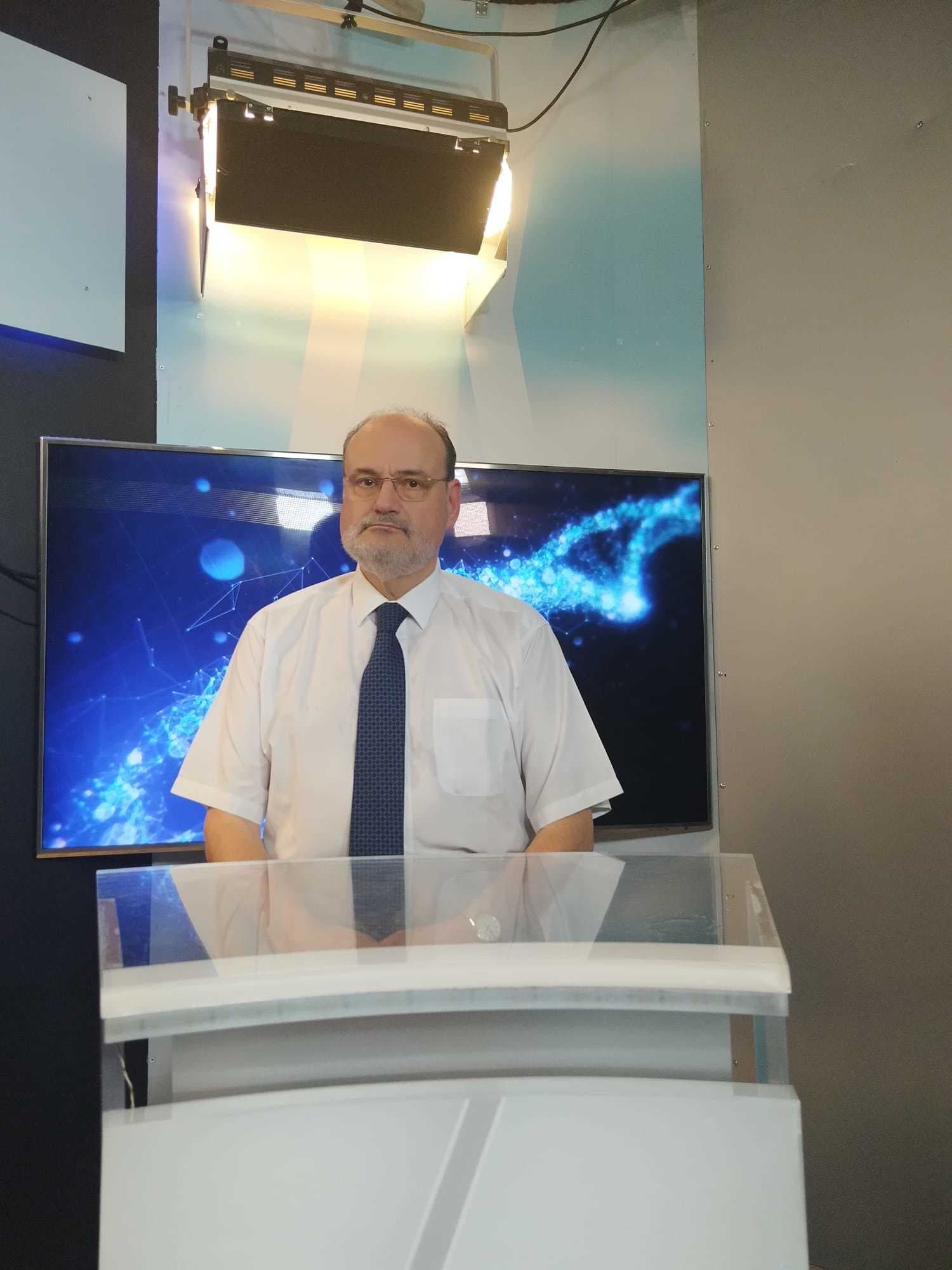 Dr. Horaţiu Moldovan: Este foarte importantă măsurarea tensiunii arteriale, mai ales după vârsta de 40 de ani la bărbaţi, iar la femei după menopauză/ Prima măsură terapeutică: să mânânce cu mai puţină sare
