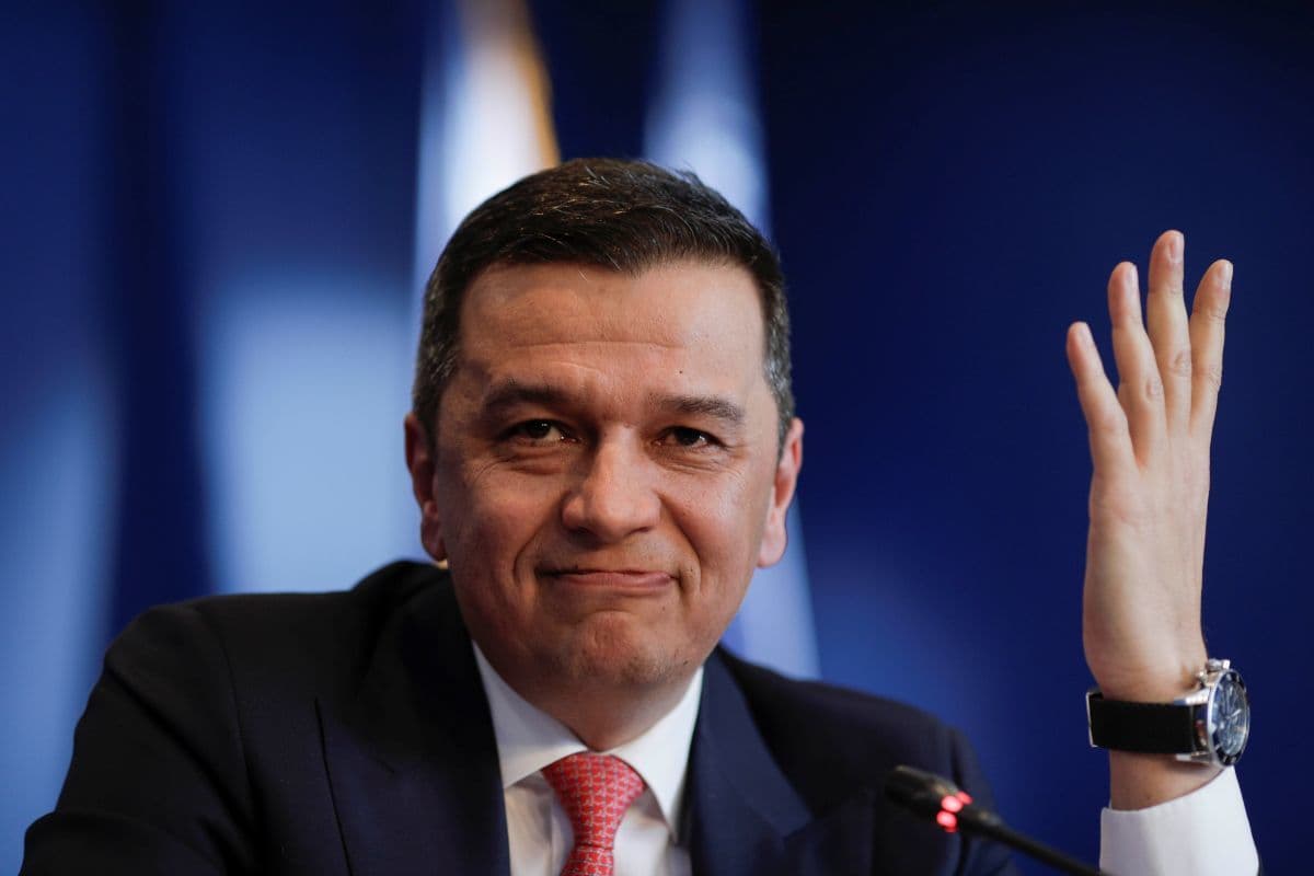 Sorin Grindeanu: Dacă PSD îi retrage sprijinul premierului Bolojan, mă gândesc că marţi sau miercuri vor exista consultări la Cotroceni / Întrebarea către membrii PSD va fi stabilită luni dimineaţă, în Biroul Permanent