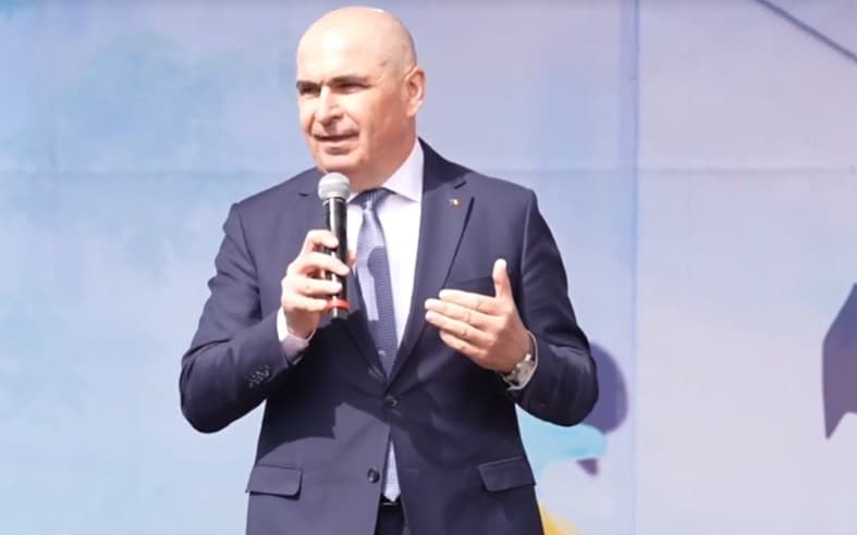 Bolojan: Cea mai proastă situaţie este să existe un grup mare de parlamentari care nu sunt afiliaţi nicăieri, pentru că sunt un factor care nu generează predictibilitate în Parlament
