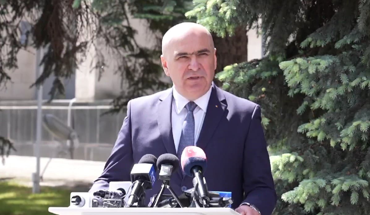 Bolojan afirmă că luni, cel mai probabil, va exista o discuţie cu Eugen Tomac, iar ulterior PNL va decide în privinţa guvernului propus de acesta