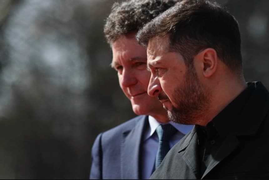 DRONĂ EXPLODATĂ LA CONSTANŢA - Nicuşor Dan: Drona făcea parte dintr-o operaţiune militară a Ucrainei împotriva agresiunii ruse /4 drone ieşite de sub control s-au autodetonat / Guvernul prezintă cronologia incidentului/ Ce spune ministrul Apărării - VIDEO