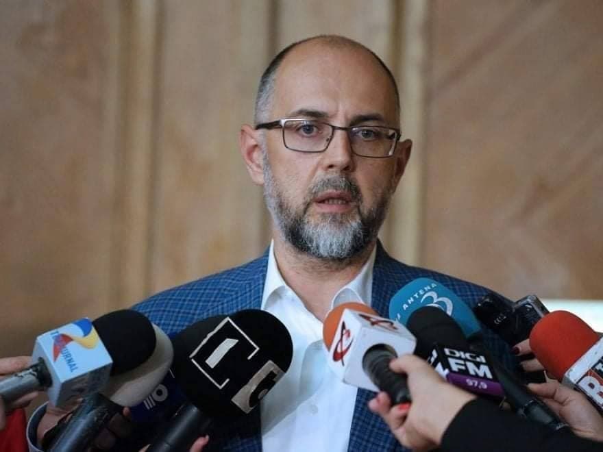 Kelemen Hunor: Noi am primit ANRP-ul în septembrie anul trecut, când am împărţit politic, conform algoritmului, secretarii de stat. Ştiţi de ce am ales ANRP-ul? Pentru că nimeni nu a ales, noi eram cei mai mici şi a rămas pe listă