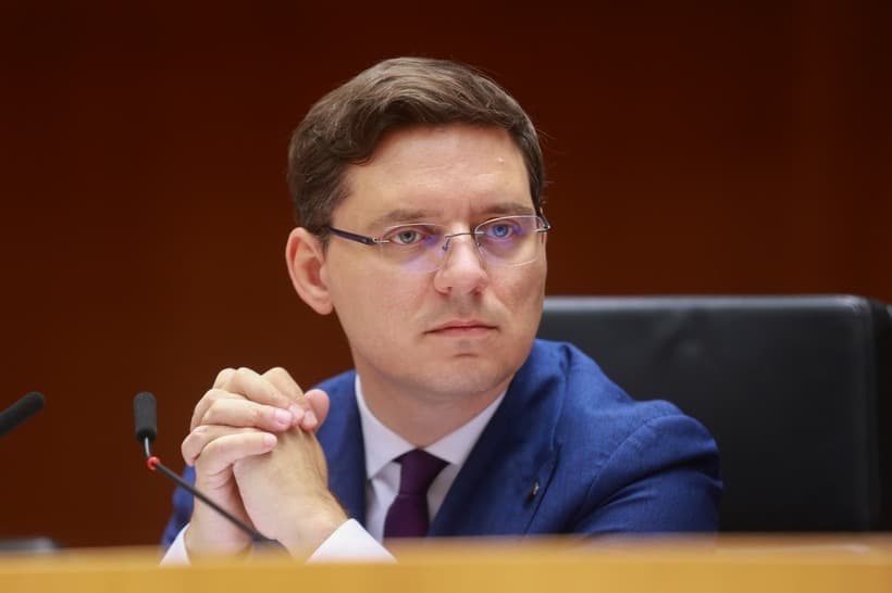 Victor Negrescu: Pentru dreapta, politica însemană să te lauzi cu reformele pe care nu le faci niciodată/ Ilie Bolojan nu are calităţile pentru a deţine şi exercita corect, democratic, puterea