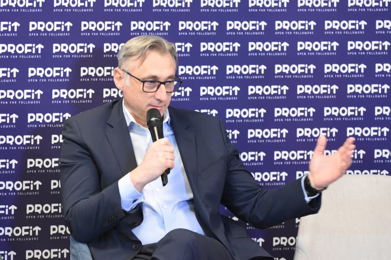 Părinţii merg prin spitale şi nu le este clar ce au de făcut, dacă trebuie să plătească sau nu. Totul este o ceaţă - Călin Matei, CEO Groupama Romania: Trebuie definit pachetul de bază la asigurări de sănătate