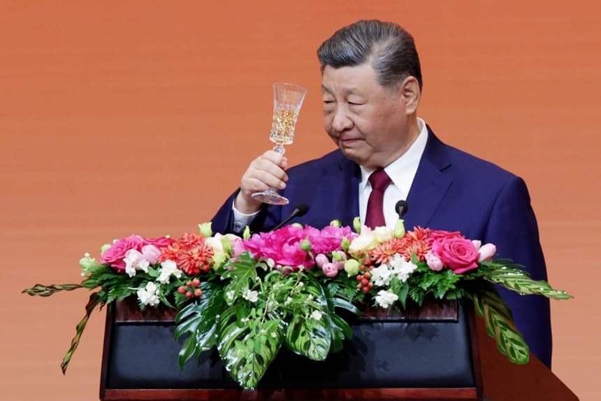 Xi Jinping le transmite lui Elon Musk, Tim Cook şi altor directori americani că China ”se va deschide şi mai mult”