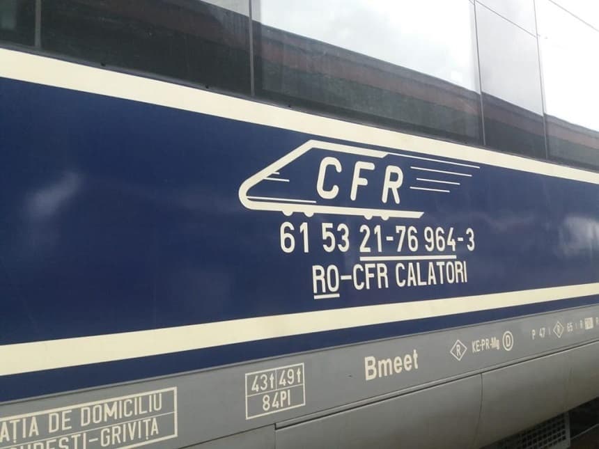 Circulaţie feroviară blocată în judeţul Timiş, pe distanţa Sânandrei – Băile Călacea, unde s-a defectat locomotiva unui tren de călători / Sunt afectate mai multe garnituri