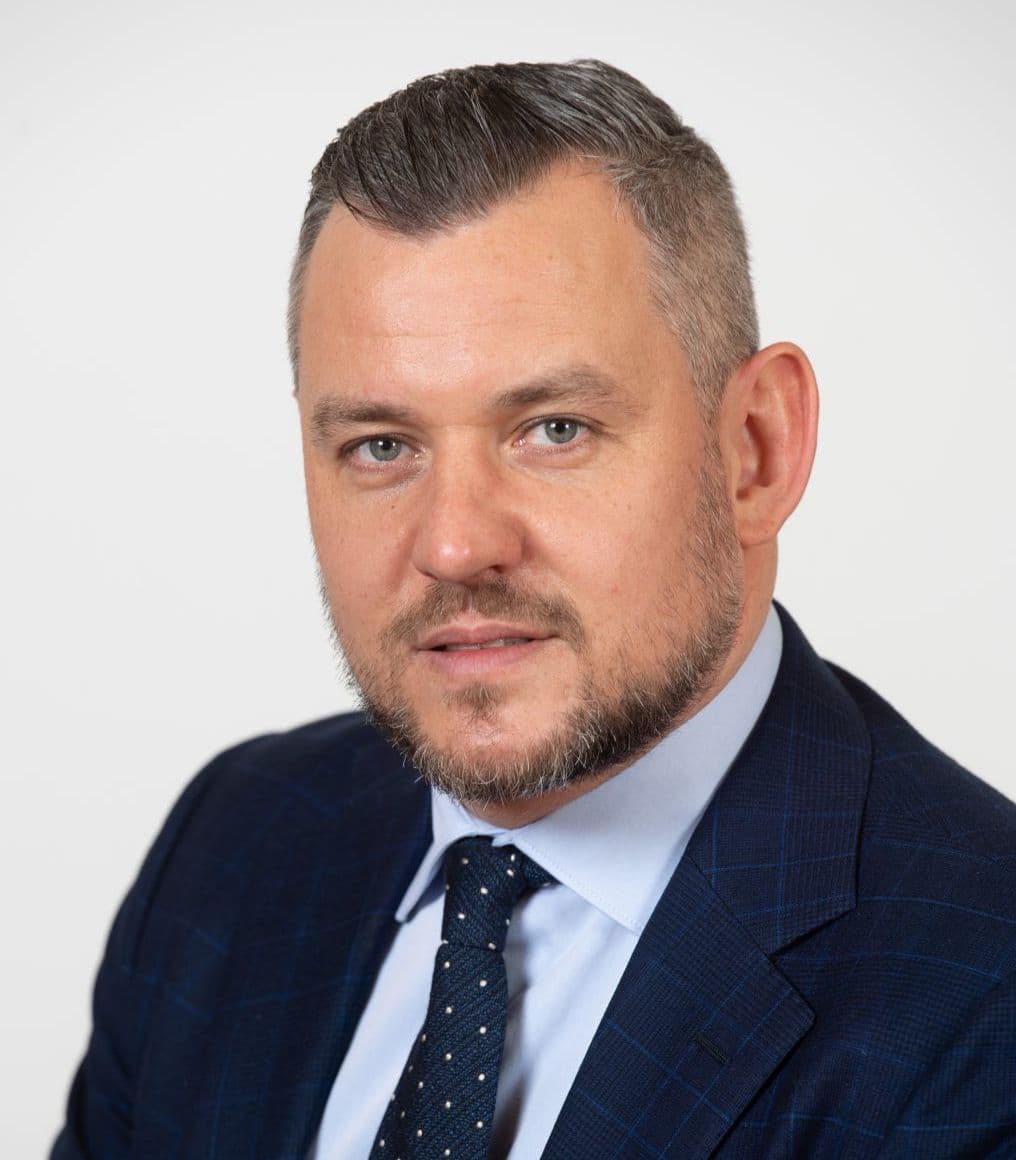 EVENIMENT NEWS.RO - István-Loránt Antal (Comisia de energie din Senat): Valabilitatea unui ATR în prima instanţă e de 12 luni, după care ai nişte condiţii prin care poţi prelungi cu încă 12 luni. Dacă nu ţi-ai făcut treaba, ATR-ul îşi pierde valabilitatea