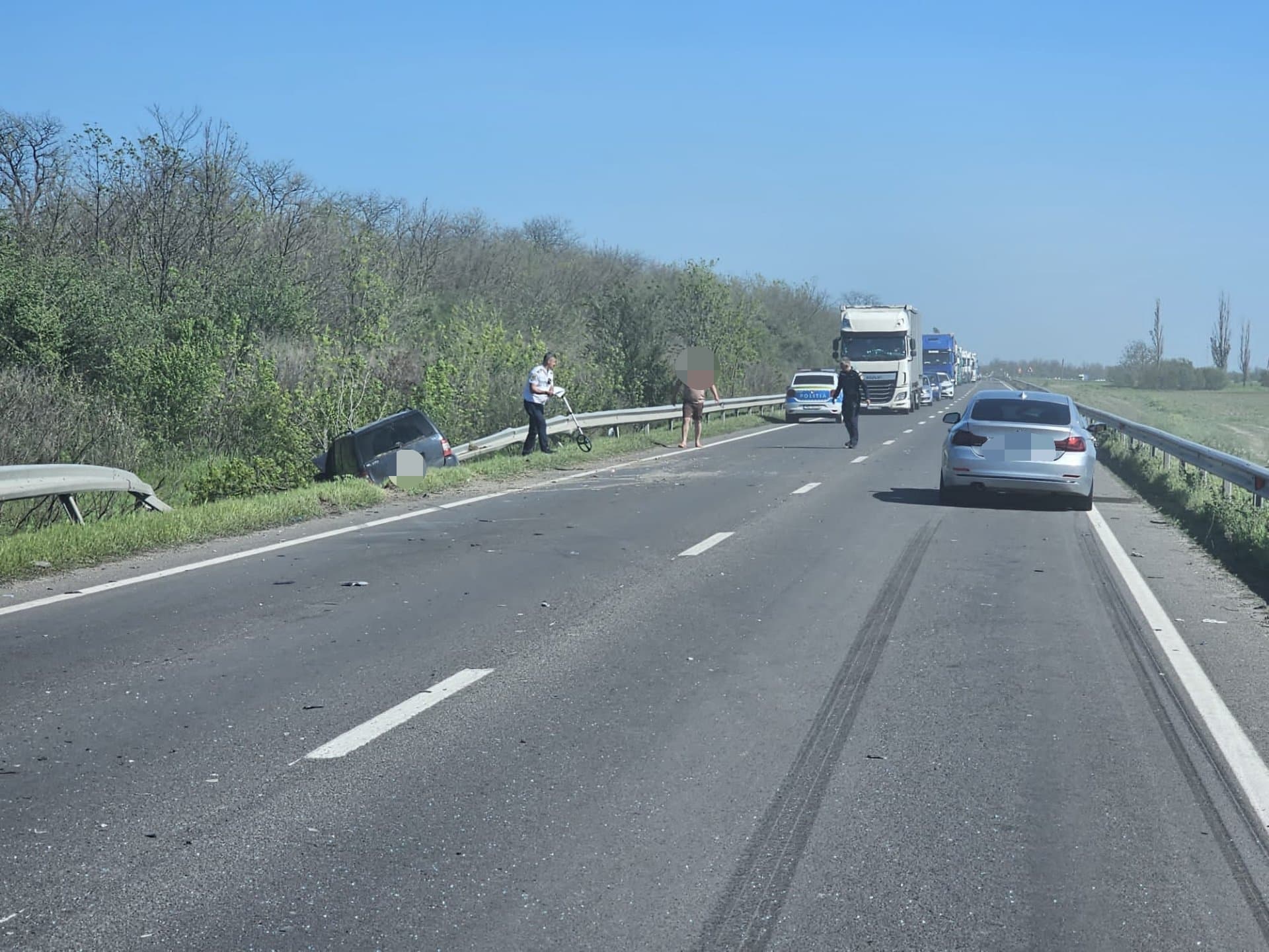 Trafic rutier blocat pe drumul naţional 6, in judeţul Dolj, din cauza unui accident rutier