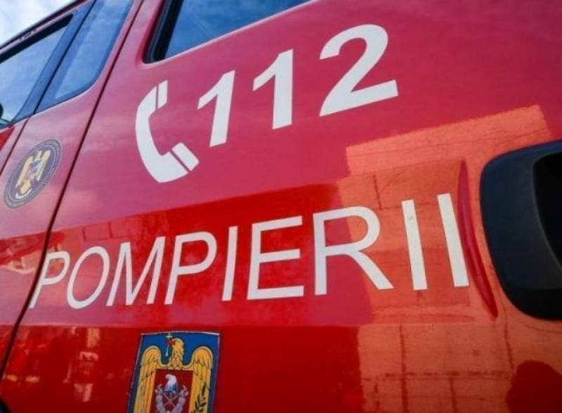 UPDATE - Nou accident grav în judeţul Sibiu - Trafic blocat pe DN 1, din cauza unui eveniment în care au fost implicate patru maşini / 13 persoane, evaluate de medici / A fost activat Planul Roşu de Intervenţie / Doi copii şi un adult, la spital