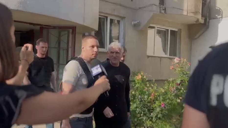Fostul preot Cristian Pomohaci, reţinut într-un nou dosar de viol asupra unui minor şi agresiune sexuală/ Victimele, băieţi cu vârste de până la 16 ani, la data faptelor - VIDEO