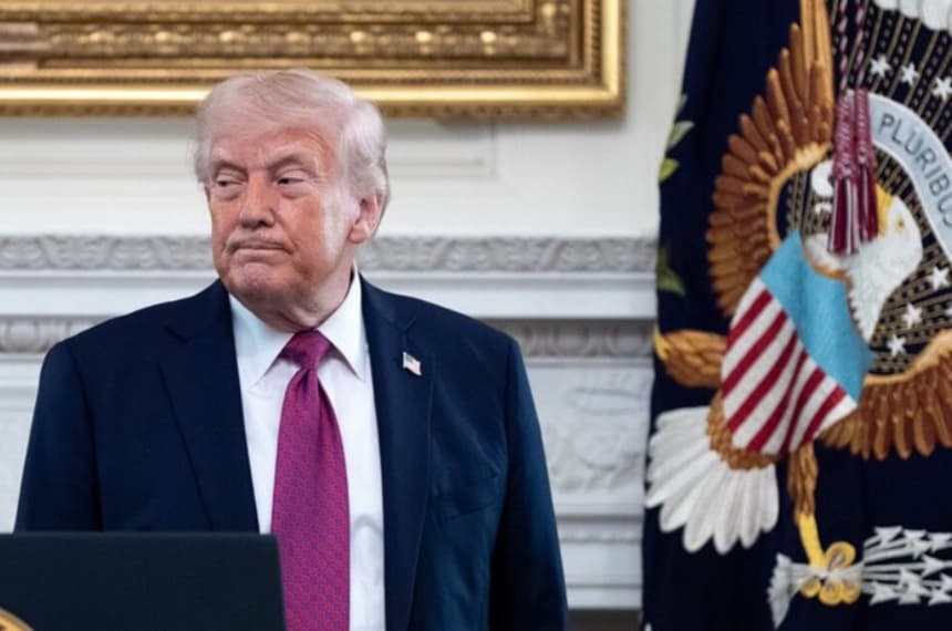 UPDATE - Focuri de armă la dineul corespondenţilor de la Casa Albă. Donald şi Melania Trump au fost evacuaţi / Suspectul, identificat / Agent Secret Service, rănit / Trump: „Un lup singuratic care acţionează pe cont propriu”- VIDEO