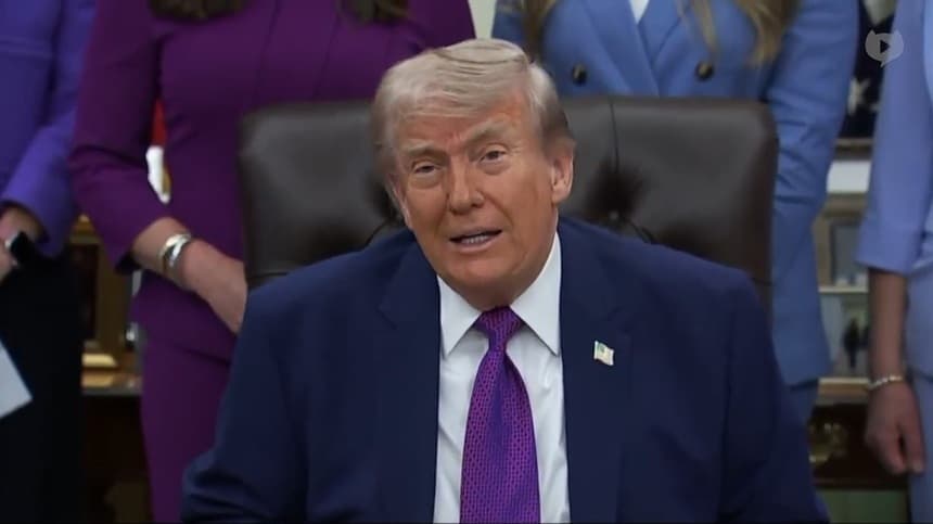 Trump afirmă că nu are nevoie de ajutorul Chinei pentru a pune capăt războiului cu Iranul/ Teheranul îşi întăreşte controlul asupra Strâmtorii Ormuz