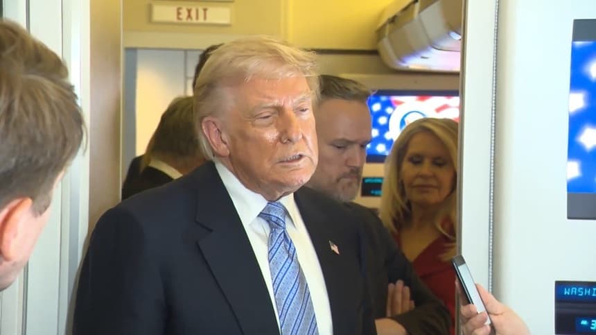 Donald Trump a spus că Xi Jinping este de acord că Iranul trebuie să redeschidă strâmtoarea Ormuz, în timp ce China a afirmat că războiul ”nu ar fi trebuit să înceapă”