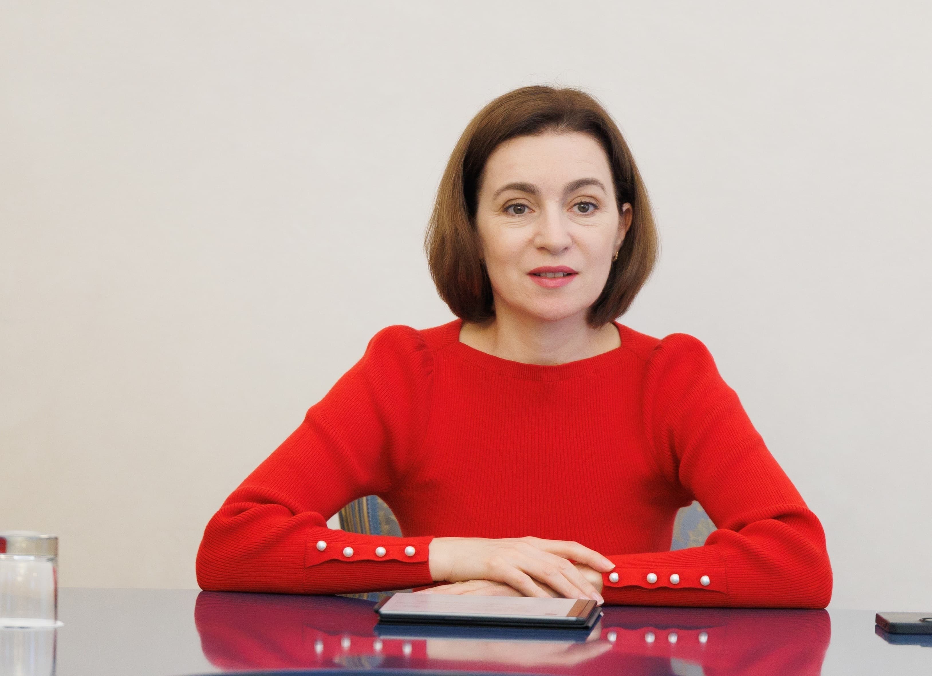 Facilitarea obţinerii cetăţeniei ruse pentru cetăţenii din Transnistria - Maia Sandu sugerează că e o tactică a Rusiei de a ameninţa Moldova în legătură cu eforturile de reintegrare a Transnistriei /Premierul avertizează că cetăţenia vine şi cu obligaţii