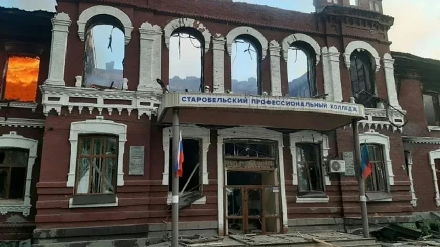 Putin anunţă cel puţin şase morţi, 39 de răniţi şi 15 dispăruţi într-un atac ucrainean cu dronă în regiunea ucraineană ocupată Lugansk, la un liceu de la Starobelsk. Denunţă un atac ”în trei valuri, cu 16 drone care au vizat acelaşi loc”. Reuniune de urge