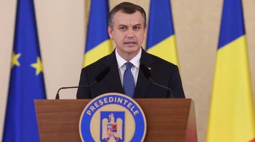AFP scrie că, după răsturnarea guvernului proeuropean din România, a fost desemnat premier un eurodeputat liberal, Eugen Tomac, care promite un Guvern ”tehnic”