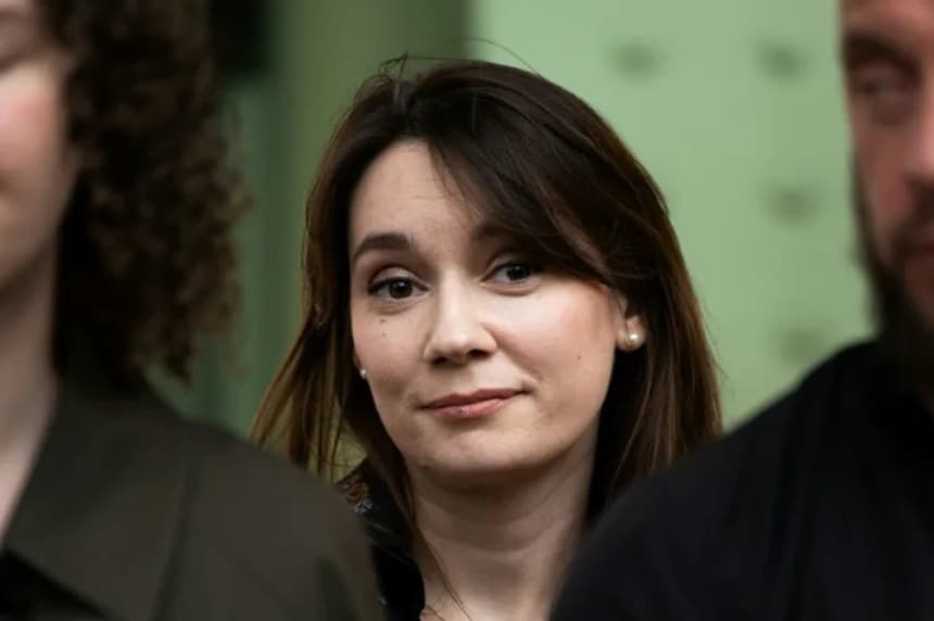 Macron intervine într-un scandal şi afirmă că editorialista Xenia Fedorova, acuzată de faptul că este vocea Kremlinulu în presa franceză, era şefa unei ”agenţii de propagandă de stat” rusească în 201, iar ”lucrurile nu s-au schimbat”