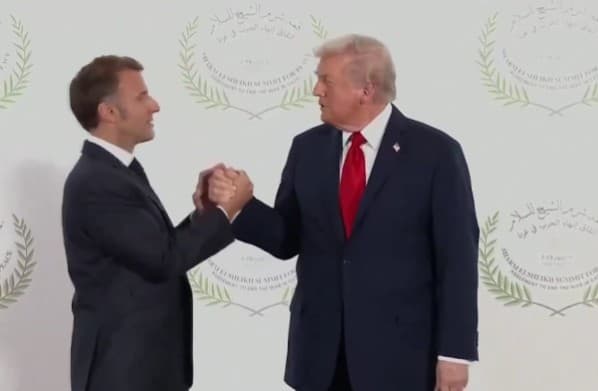 Înainte de a fi oaspetele lui Macron, Donald Trump ameninţă Franţa cu taxe vamale de 100% la vinuri şi şampanie