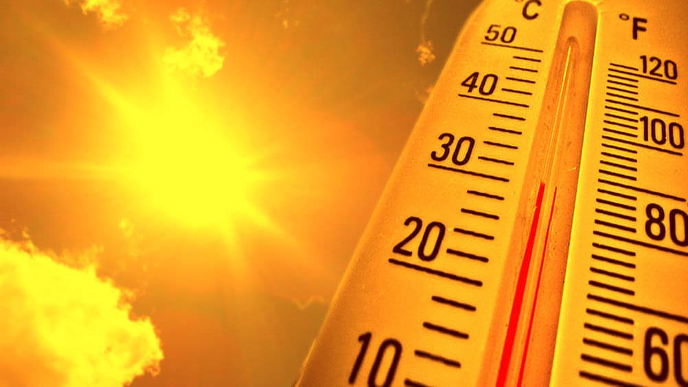 Rară avertizare cod roşu de caniculă emisă pentru mai multe zone din Regatul Unit / Sunt aşteptate temperaturi de peste 35 de grade, care ar urma să depăşească recordurile istorice anterioare / Sute de şcoli închise, trafic perturbat