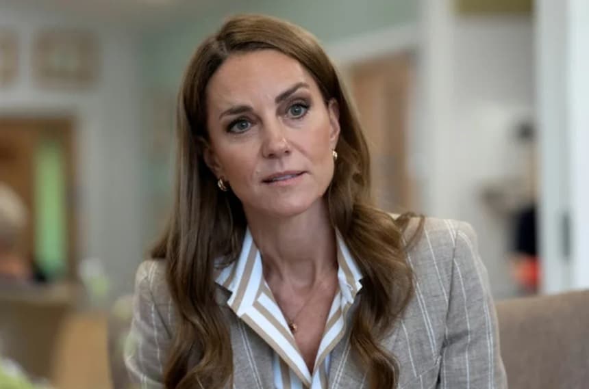 Prinţesa Kate a escaladat cele mai înalte vârfuri din Marea Britanie pentru a strânge fonduri pentru o organizaţie caritabilă dedicată luptei împotriva cancerului
