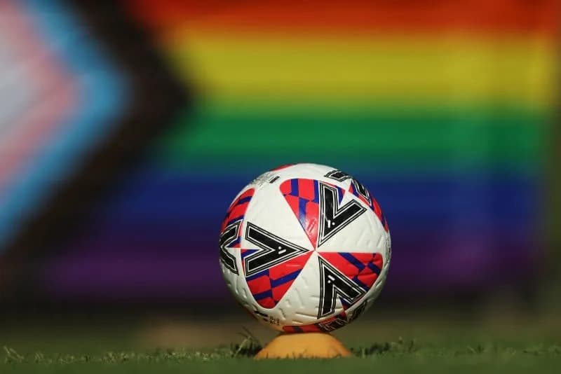 Cupa Mondială 2026: Steagurile în culorile comunităţii LGBTQ+ vor fi permise pe arena Lumen Field la meciul Iran - Egipt