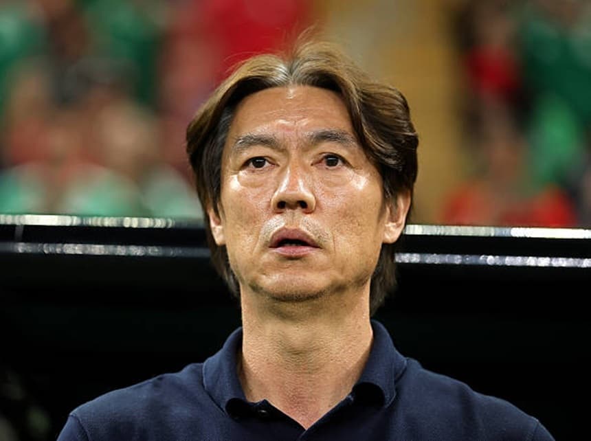 Coreea de Sud: Selecţionerul Hong Myung-bo, huiduit la sosirea la aeroport, după eliminarea de la Cupa Mondială