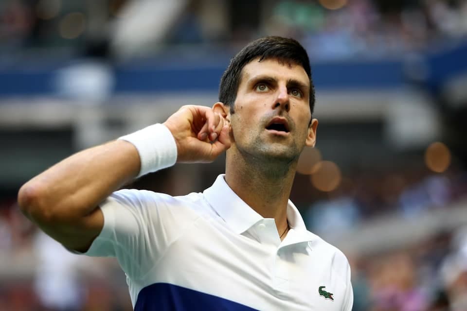 Novak Djokovici a pus capăt parcursului lui Safiullin şi a doborât recordul lui Federer la Wimbledon / Sârbul este în sferturile de finală