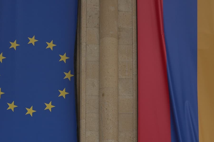 Prin rezultatul alegerilor parlamentare, Armenia face un pas mare către UE. Desprinderea de Putin nu va fi însă ușoară