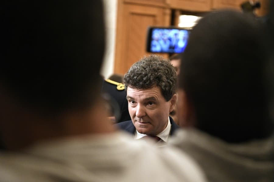 Suspendaţi-l! Nicuşor Dan, adevăratul preşedinte al PSD, acţionează împotriva românilor şi a democraţiei
