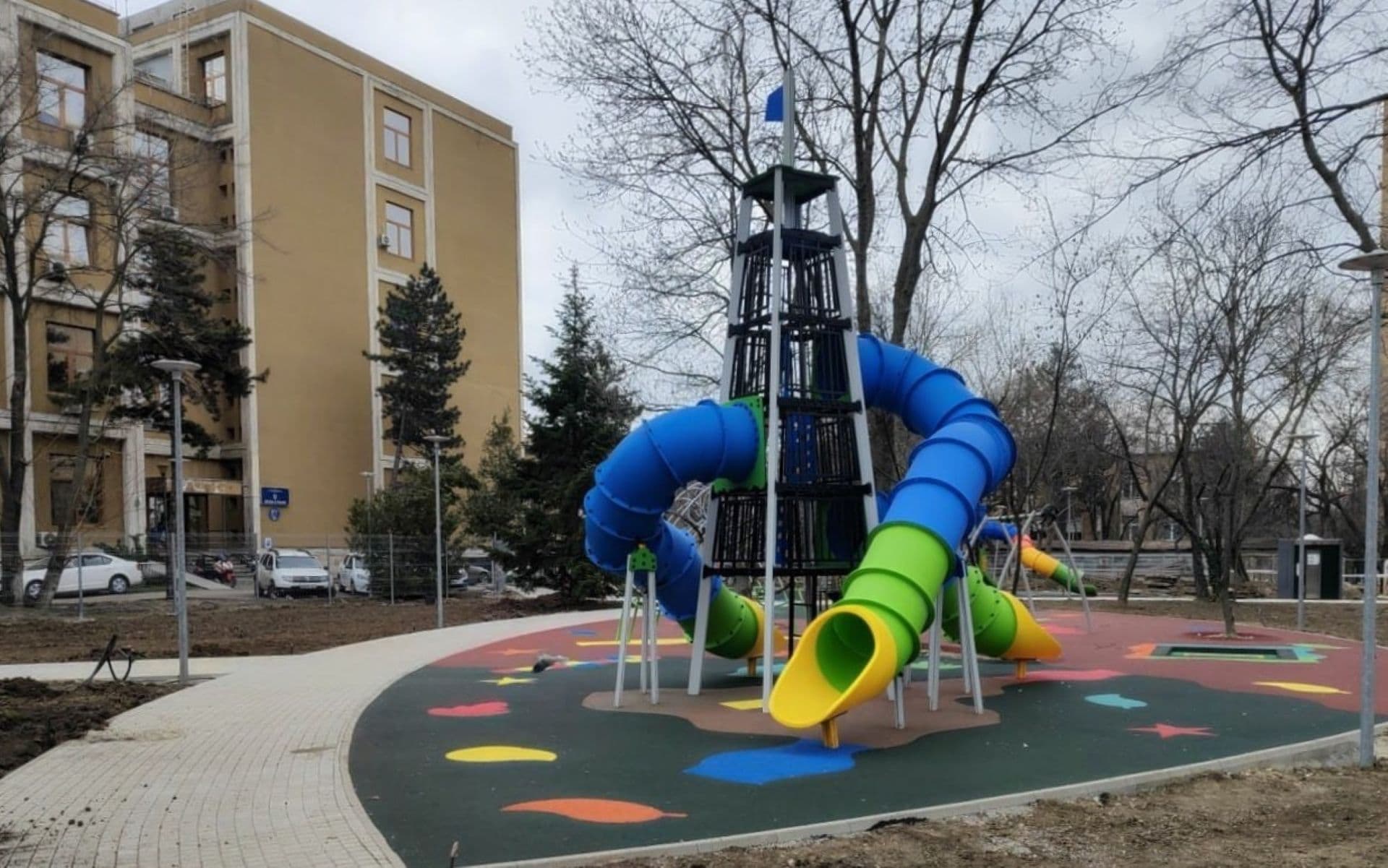 400 de milioane de lei pentru locuri de joacă și terenuri de sport în Sectorul 6. Primăria a lansat o licitație