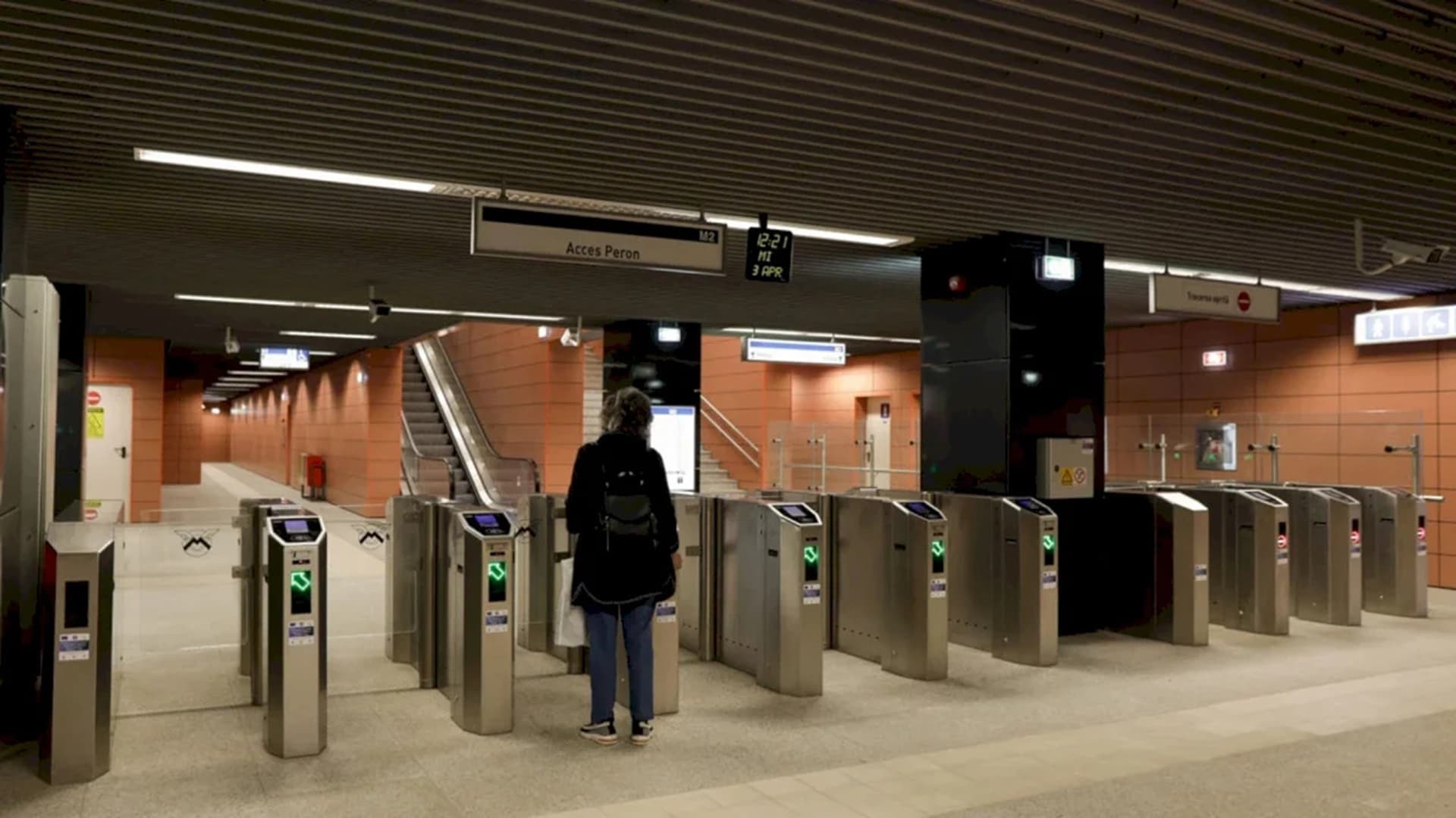 Noi cartele de acces la metrou în București. Două firme sunt interesate să furnizeze Metrorex aproape 130 de milioane de carduri