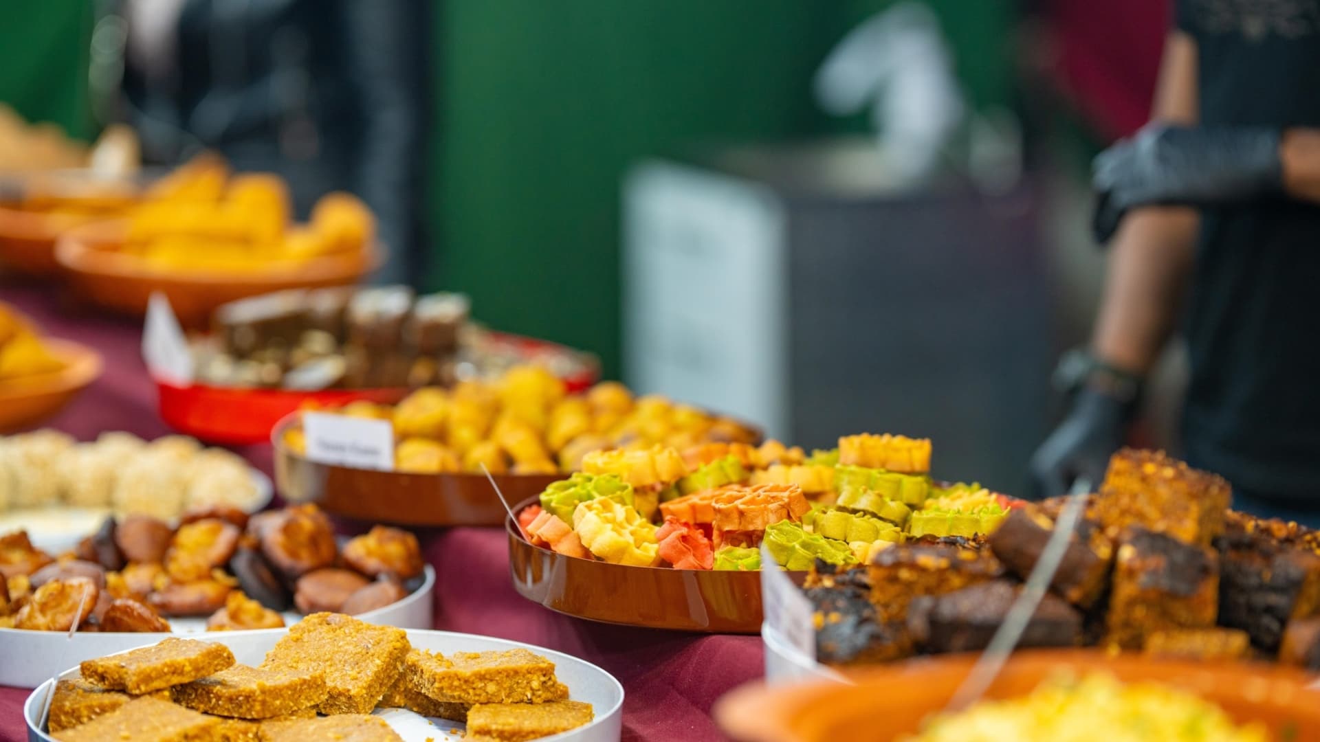 Avem Asian Food Fest în weekend, în Parcul Titan 🥢E cu ramen, colțunași chinezești, mochi, baclavale și alte bunătăți