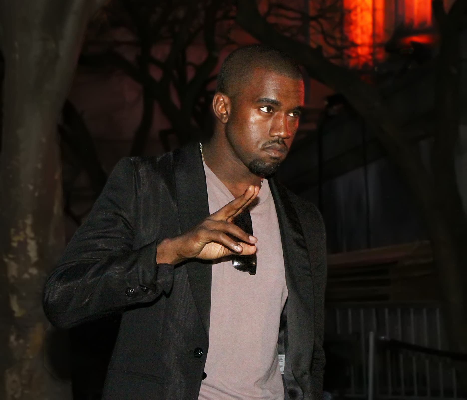 Mega-concert Kanye West la București, pe Arena Națională, negociat de PMB. Deocamdată, nimic nu e bătut în cuie