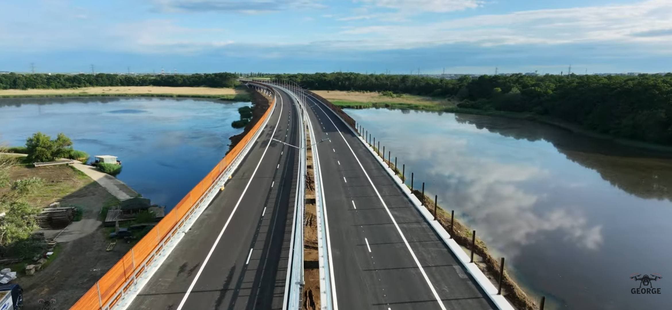 VIDEO | Podul Cernica pe ultima sută de metri. Constructorul a început testele de rezistență a viaductului. Fără Lotul 3, Lotul 4 riscă să ajungă muzeu pe Autostrada Bucureștiului