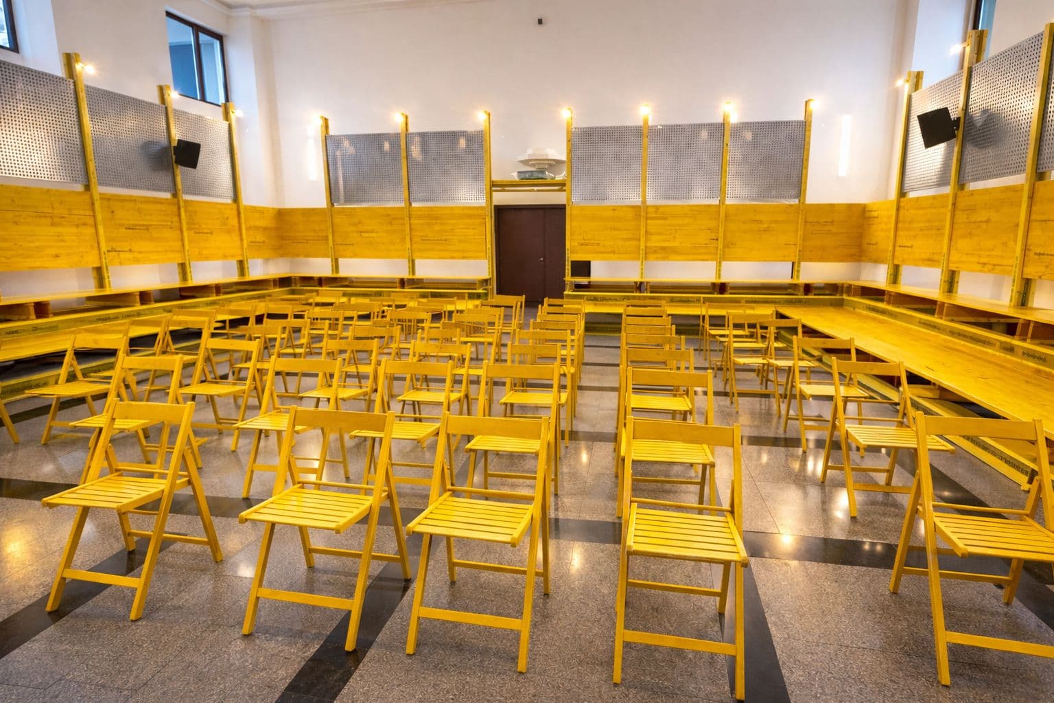 Azi de la 19 avem proiecții de film la Hub-ul cultural deGalben, în Piața Amzei. E gratis 💸
