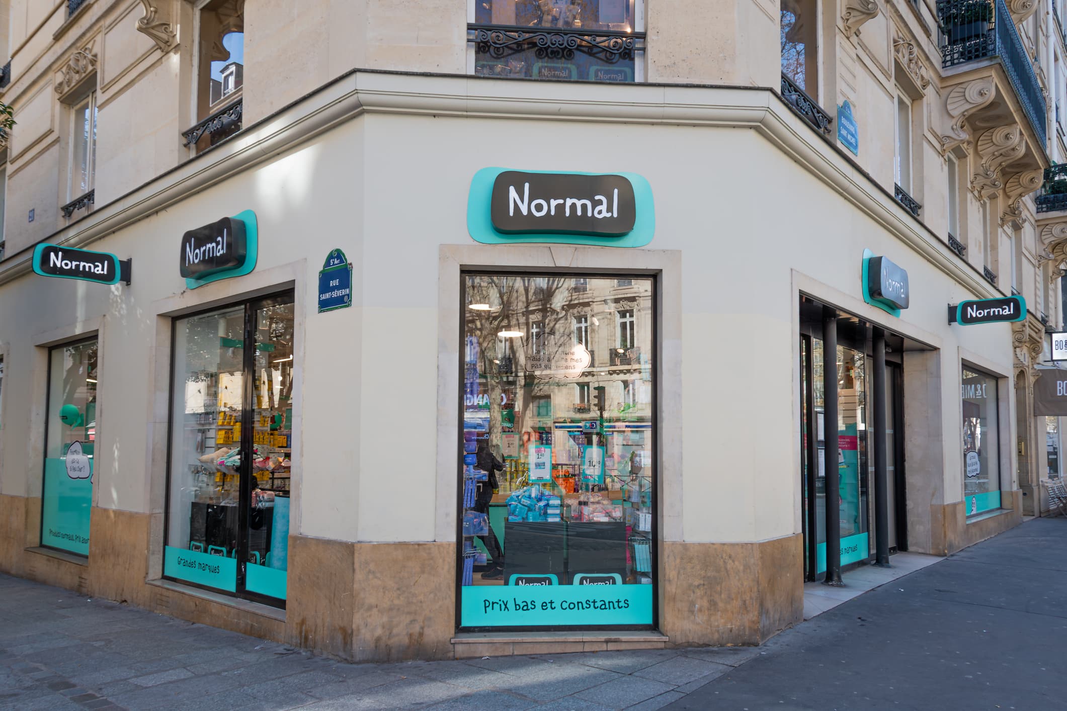 Se deschide la București primul magazin Normal din România. Ce vei putea cumpăra ieftin în Mega Mall
