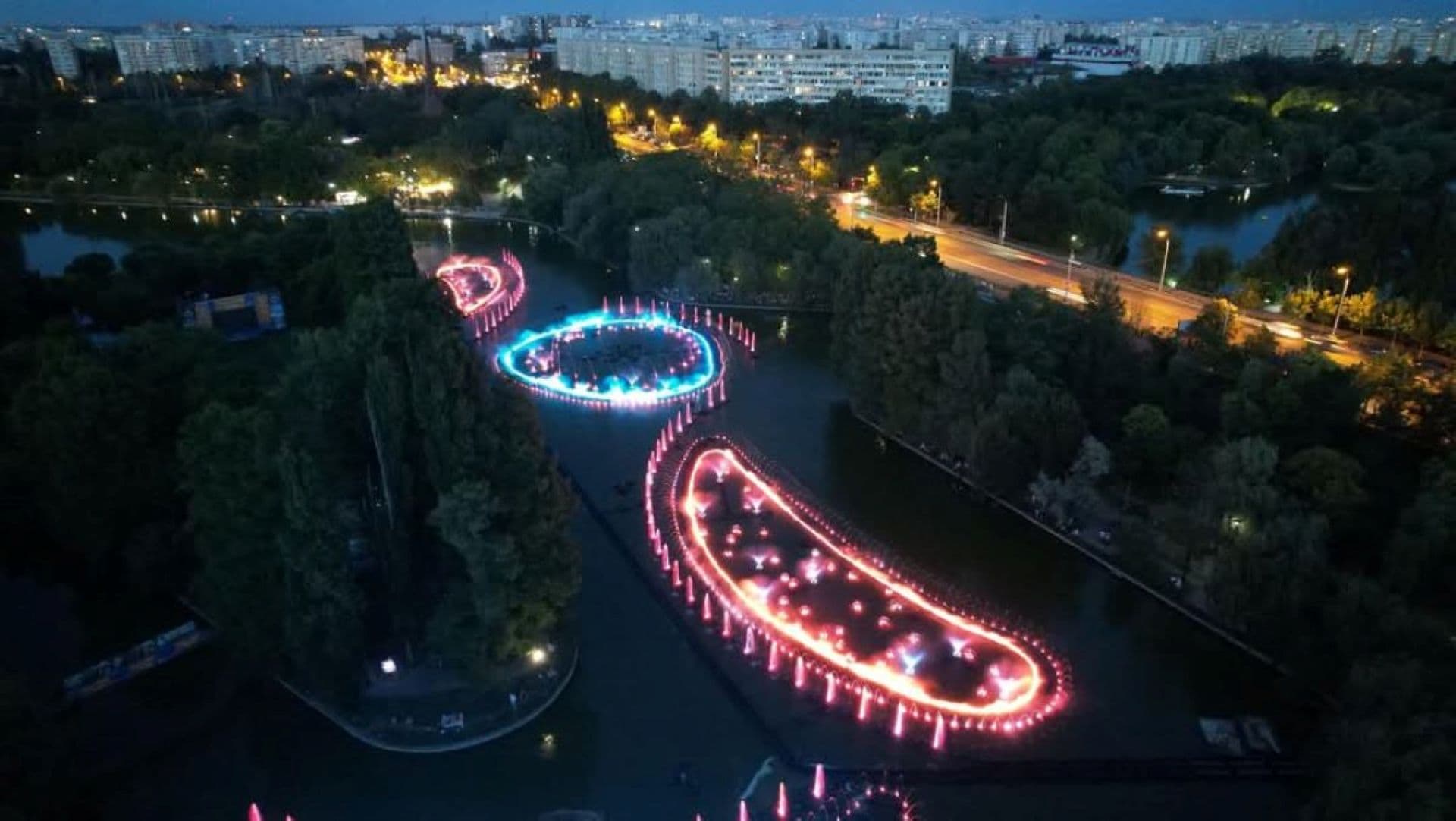 Spectacolele de la fântânile muzicale din Parcul IOR reîncep de mâine și țin până în octombrie. Cele din Parcul Teilor sunt încă în mentenanță