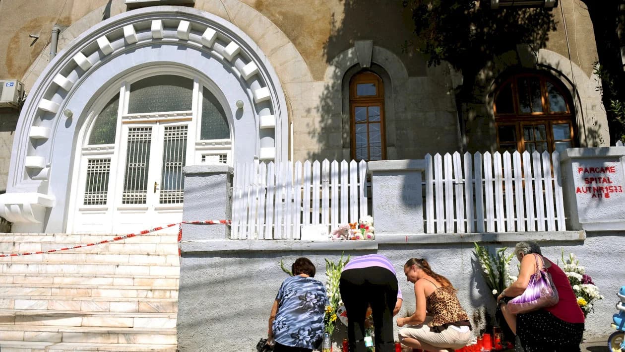Prima reacție de la Maternitatea Giulești e o non-reacție. „Se fac verificări atente”, după moartea unei tinere însărcinate cu gemeni, a doua zi după externare