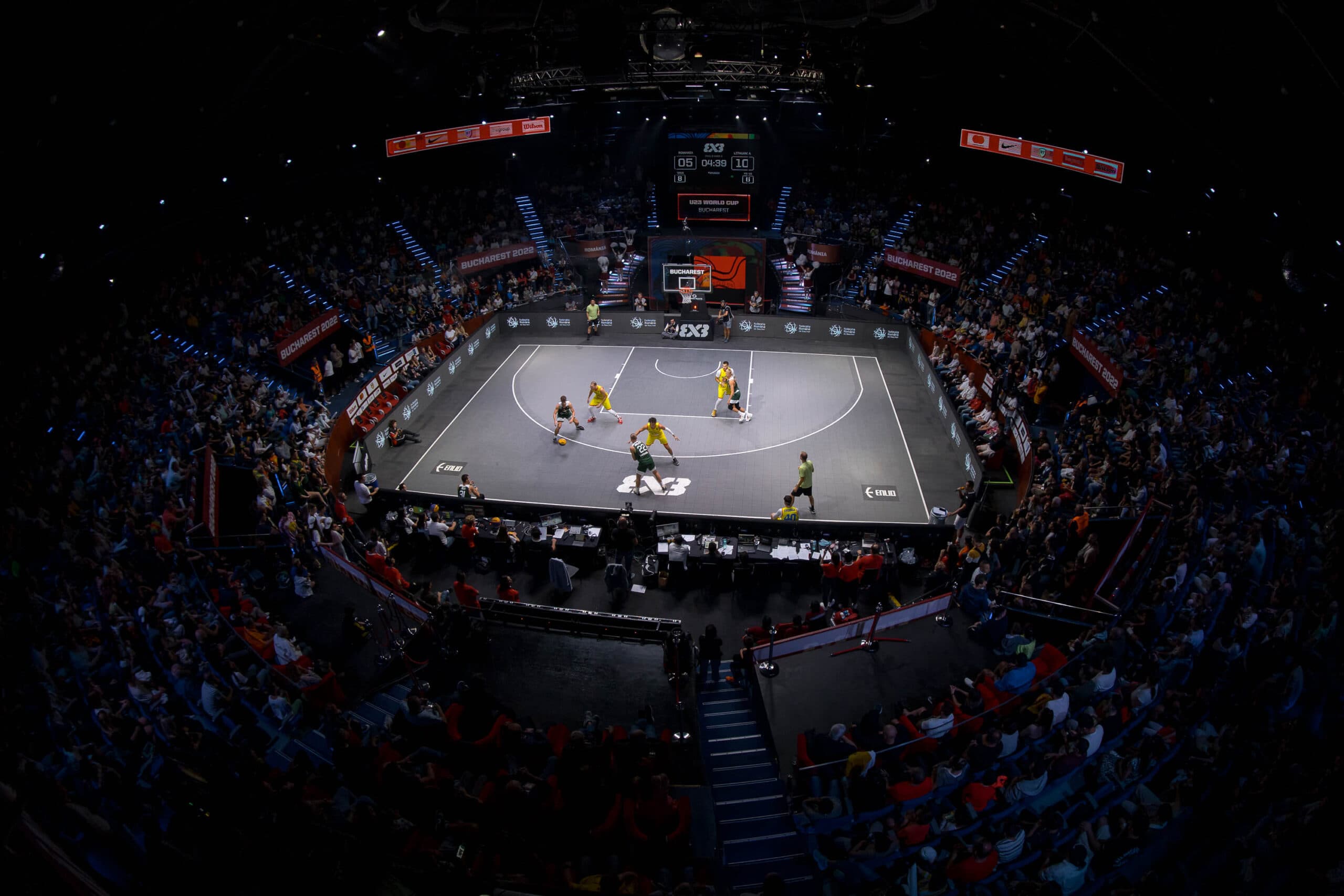 Baschetul 3×3 revine la Circ: Spectacol la înălțime cu jucători de top din clasamentul mondial și artiști acrobați din toată lumea