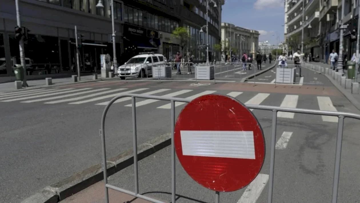 ESENȚIAL | Restricții de circulație, în weekend, în București. Străzi Deschise, Festivalul Nostalgia și Marșul Apărătorilor Credinței reconfigurează traficul din oraș