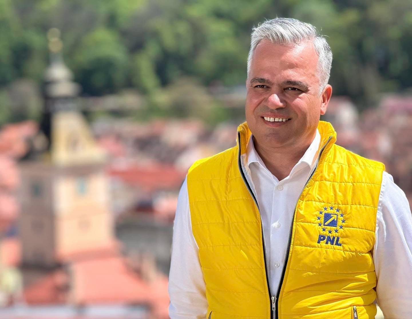 Ziua în care domnul Arafat ne-ar putea da RO-Alert pentru fenomenul extraordinar „Există Guvern”. Cabinetul Veștea e programat la vot Parlament la ora 17