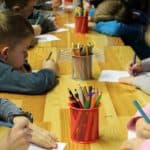Educatoare titulară la 19 ani: Un copil obosit, neliniștit sau supărat nu poate învăța până nu este ascultat. Sunt la început de drum, dar am convingerea că educația înseamnă capacitatea de a deschide suflete