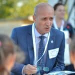 Secretarul de stat Sorin Ion: Aerul condiționat este obligatoriu în sălile de examen la Bacalaureat, iar unde nu există trebuie folosite ventilatoare. Elevii pot intra în examen cu sticle cu apă sau evantaie, dar nu cu ventilatoare de mână