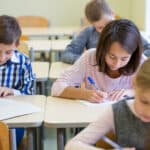 Evaluarea Națională de la clasa a II-a continuă joi, 14 mai, cu proba la Matematică și Explorarea mediului