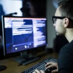 Datele personale a peste 243.000 de profesori și angajați din sistemul de educație din Franța au fost compromise, după un atac informatic asupra unui software al ministerului