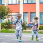 Astăzi, elevii și profesorii au liber de Ziua Învățătorului 2026 / Săptămâna viitoare încep probele orale de la BAC – calendarul examenelor